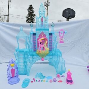 My Little Pony Crystal Empire Castle with baby Flurry Heart and Princess…